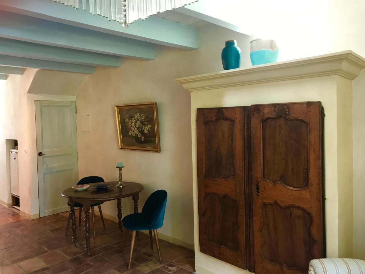 Mas Antonine Cigalle Apartment