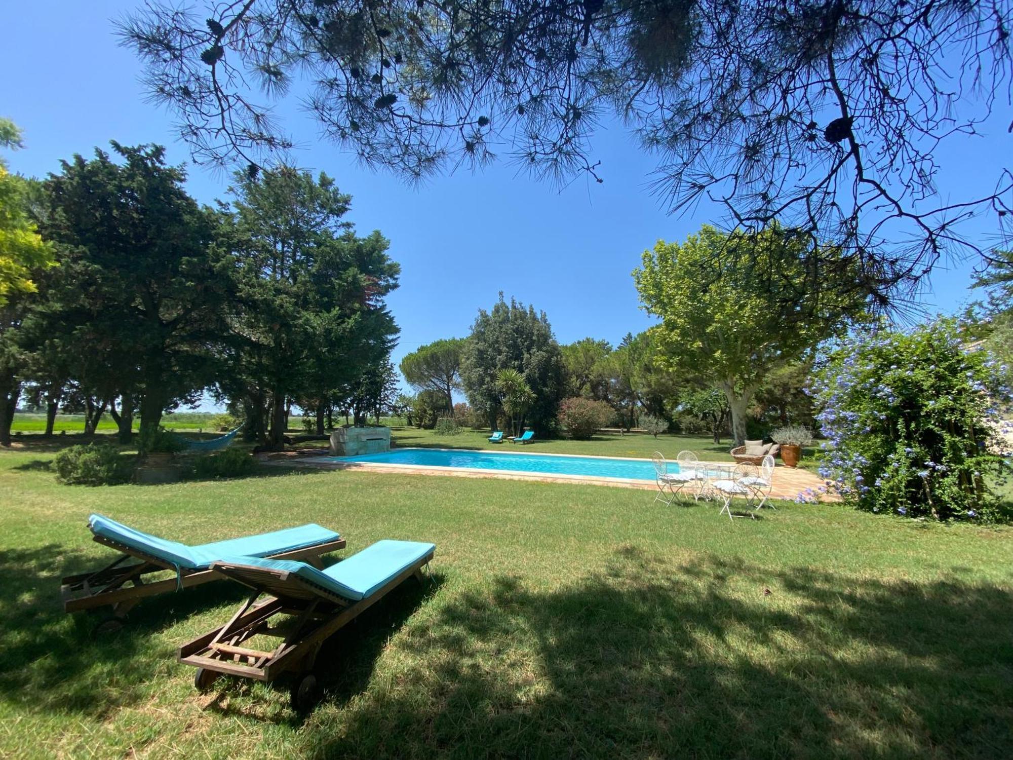 Mas Antonine Cigalle Apartment